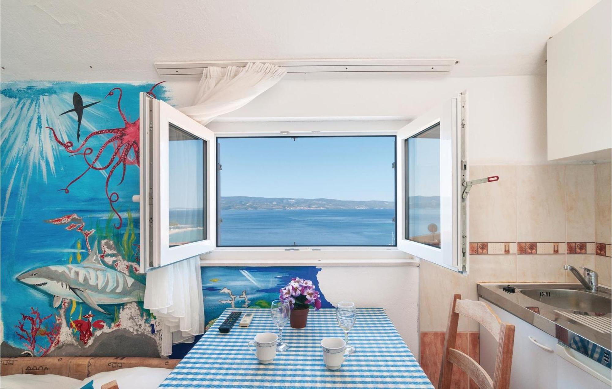 Gorgeous Apartment In Omis With House Sea View Exterior foto