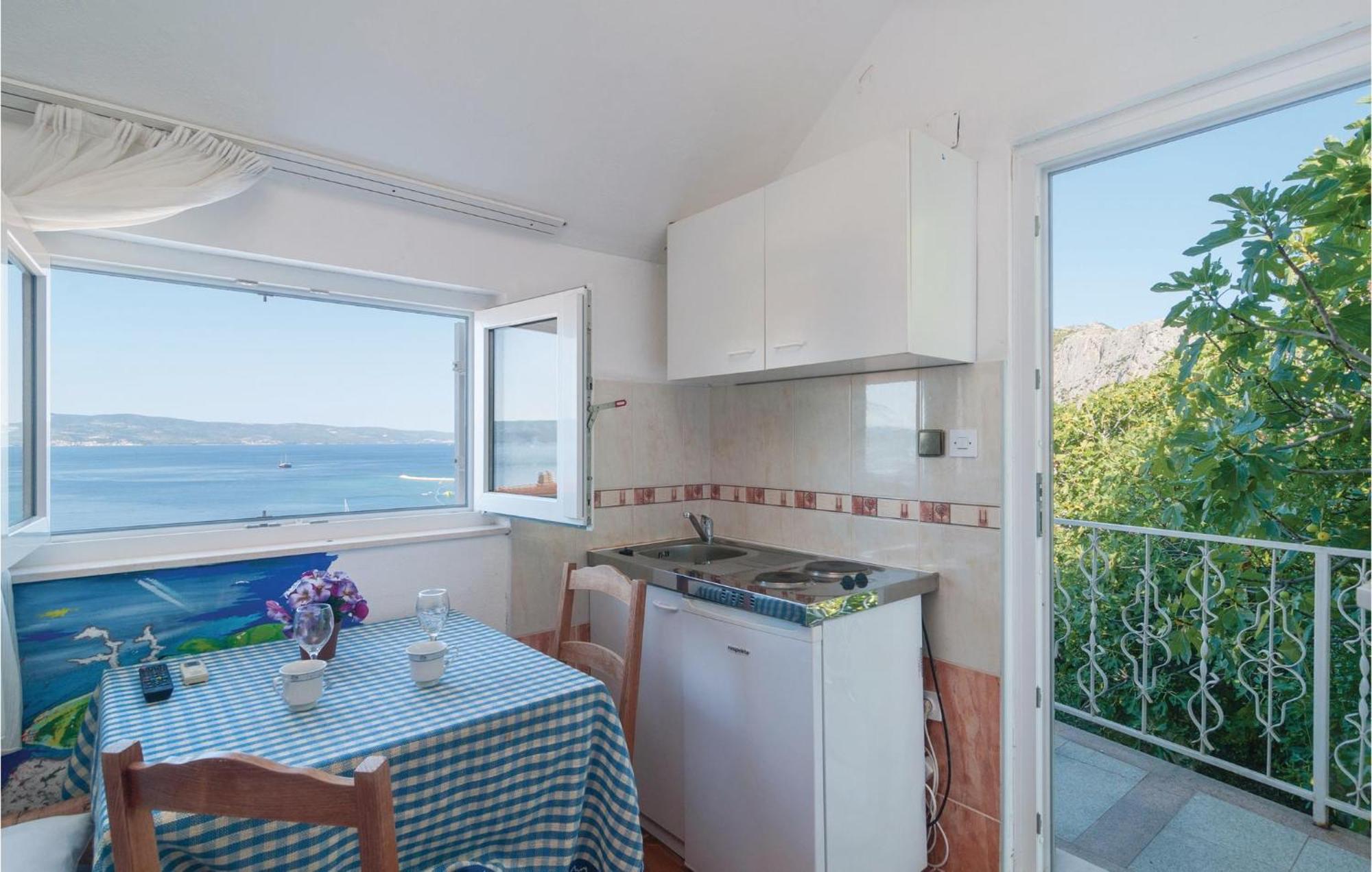 Gorgeous Apartment In Omis With House Sea View Exterior foto